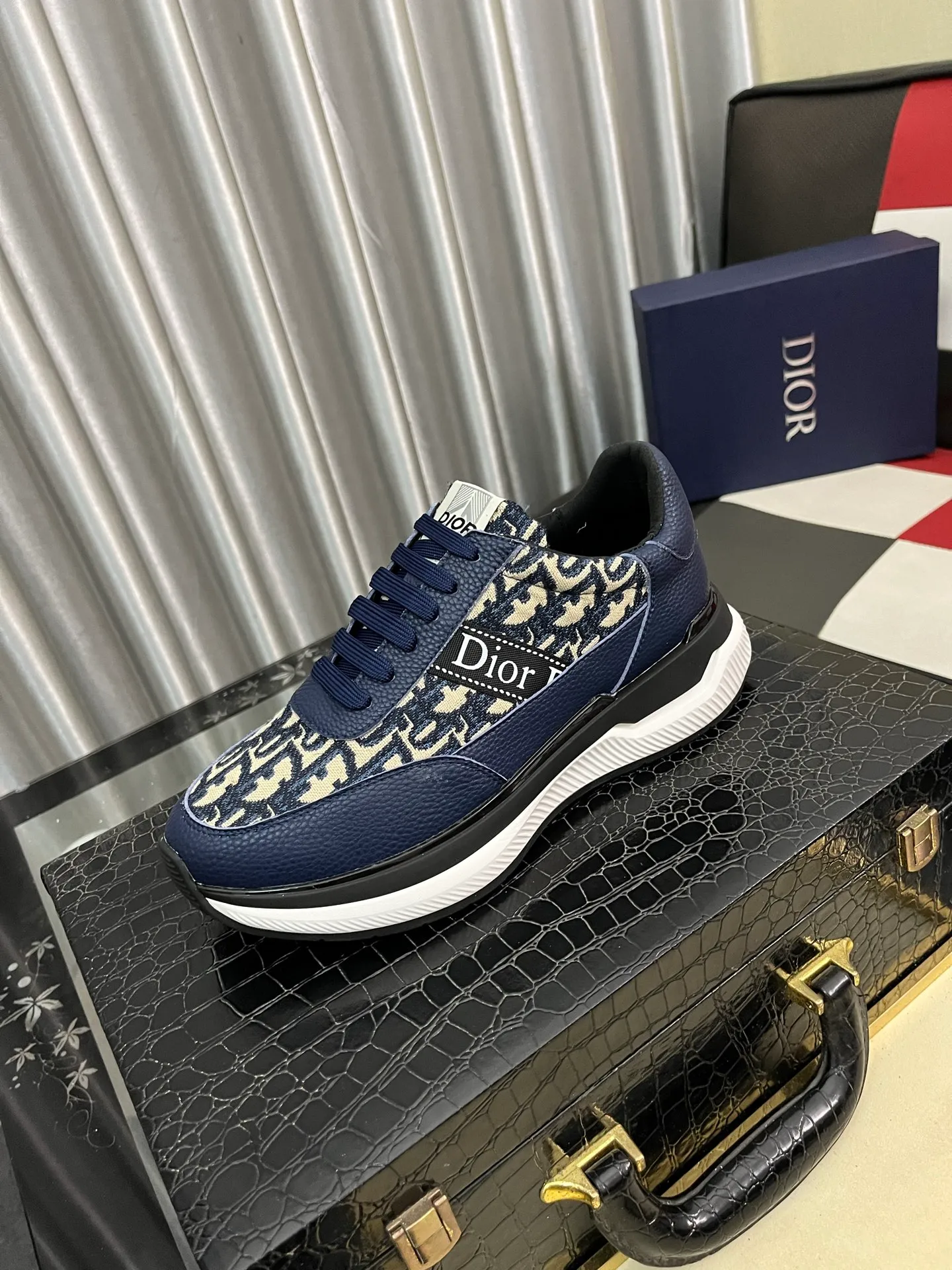 Men's Men's Shoes 💰438⌚️⌚️"Dior DIOR*" latest hot style casual shoes, top brand [seduce] luxury~purchase, top~quality. [Strong] The upper is made of imported breathable cowhide with material ➕ breathable sheepskin feet (•) and fine workmanship. Code number: 38-443️⃣Colors available